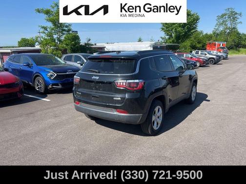 Diamond Black 2019 Jeep Compass Latitude