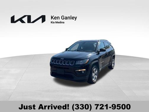 Diamond Black 2019 Jeep Compass Latitude