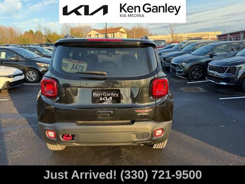 2023 Jeep Renegade Trailhawk