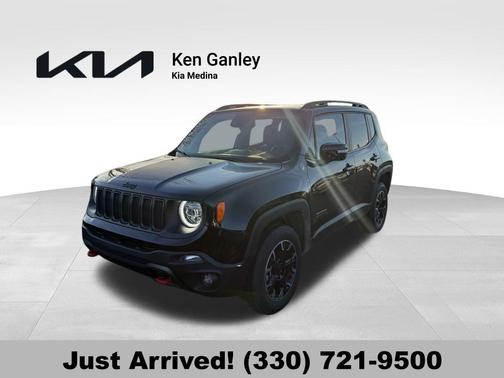 2023 Jeep Renegade Trailhawk