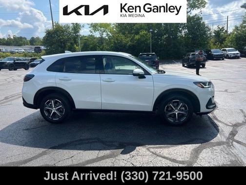 Platinum White Pearl 2025 Honda HR-V EX-L