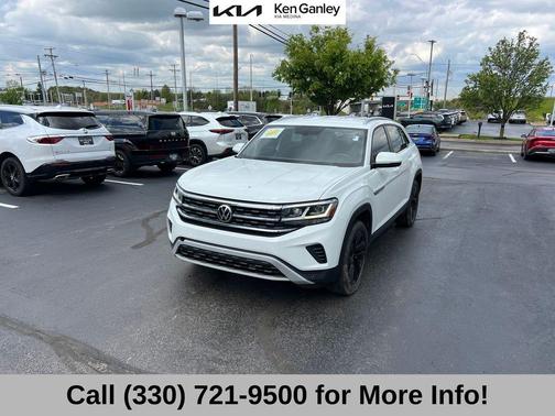 Pure White 2022 Volkswagen Atlas Cross Sport 2.0T SE w/Technology