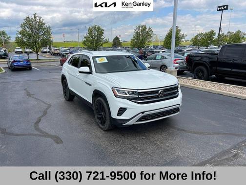 Pure White 2022 Volkswagen Atlas Cross Sport 2.0T SE w/Technology