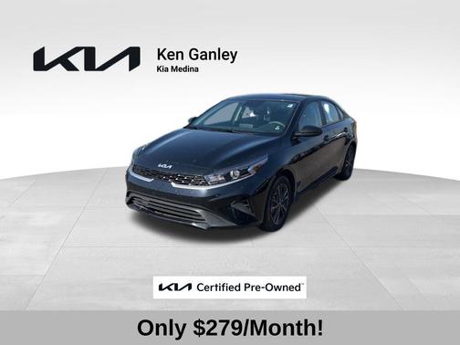 Aurora Black 2024 Kia Forte LXS