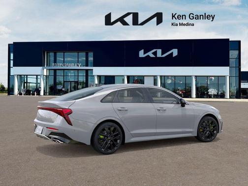 2026 Kia K5