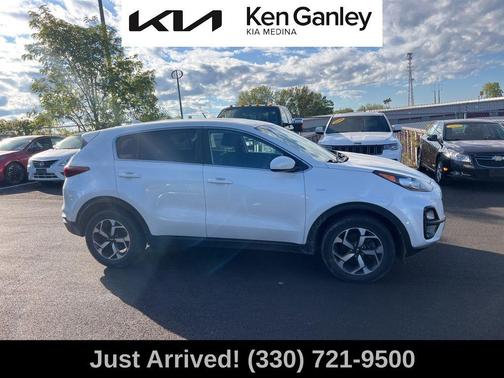 2022 Kia Sportage LX