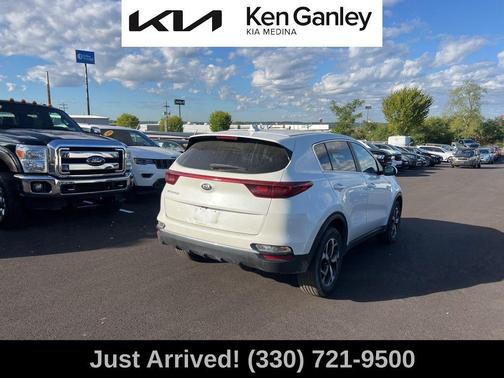 2022 Kia Sportage LX
