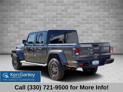 2025 Jeep Gladiator Sport