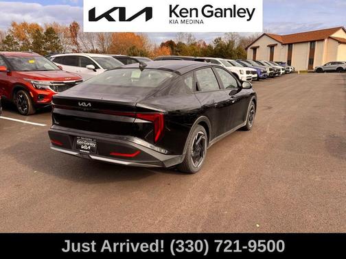 2025 Kia K4 EX