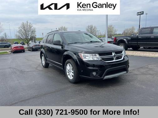 Pitch Black Clearcoat 2017 Dodge Journey SXT