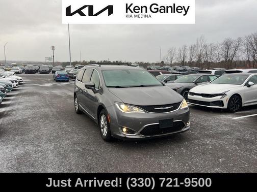 2018 Chrysler Pacifica Touring-L