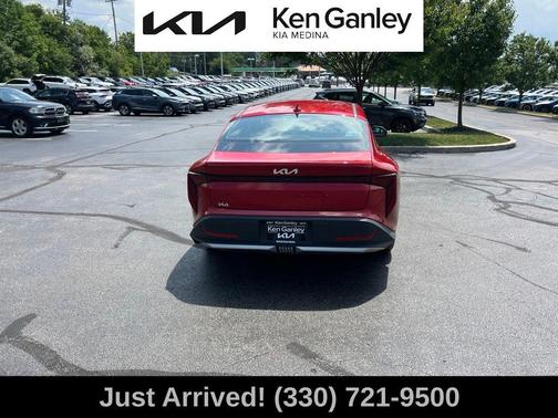 Currant Red 2025 Kia K4