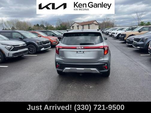 Steel Gray 2024 Kia Seltos S