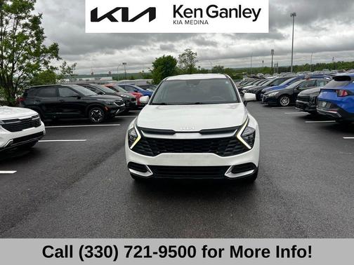 Snow White Pearl 2023 Kia Sportage LX
