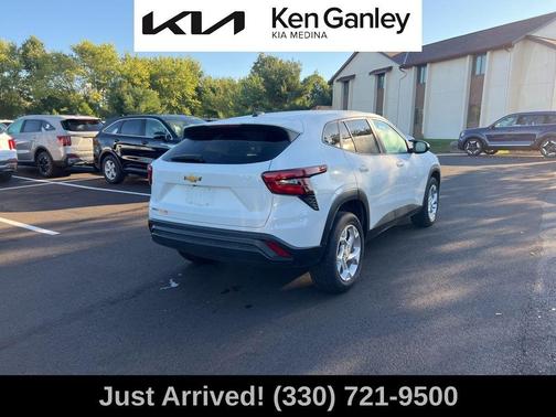 2024 Chevrolet Trax LS