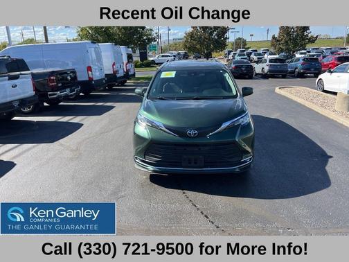 2023 Toyota Sienna XLE