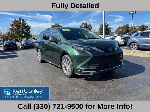 2023 Toyota Sienna XLE