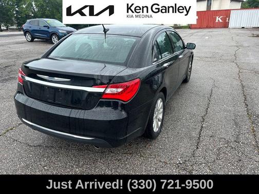 2013 Chrysler 200 Limited