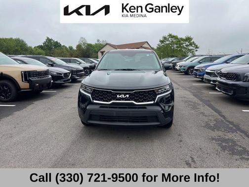 Ebony Black 2022 Kia Sorento LX