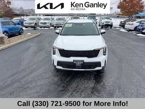 2025 Kia Sorento LX