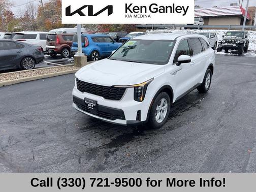 2025 Kia Sorento LX