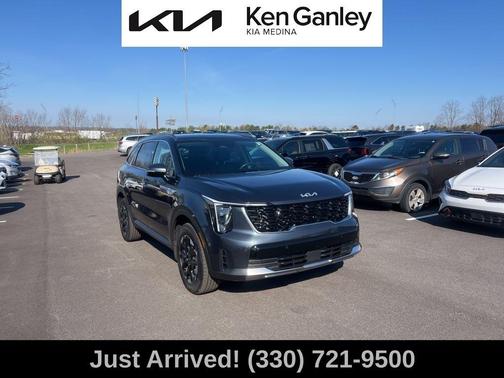 Gravity Gray 2024 Kia Sorento S