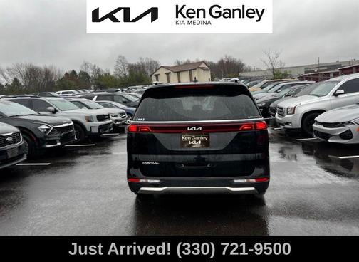 2024 Kia Carnival SX