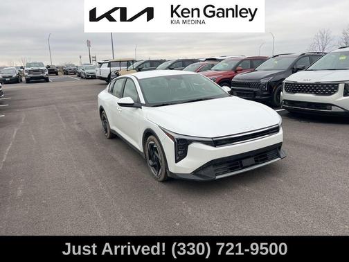2025 Kia K4 EX