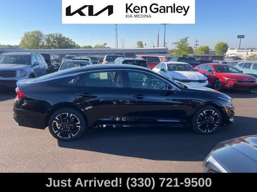 2023 Kia K5 GT-Line