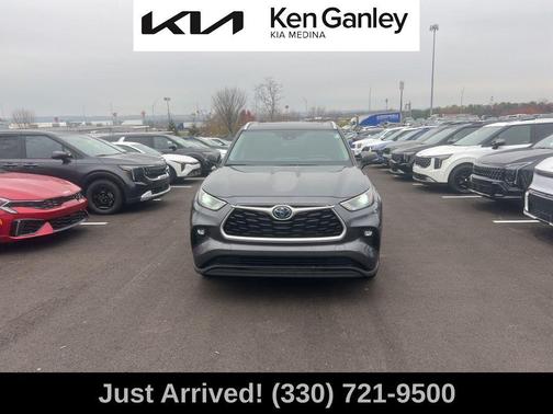 2024 Toyota Highlander Hybrid XLE