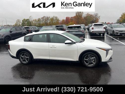 2025 Kia K4