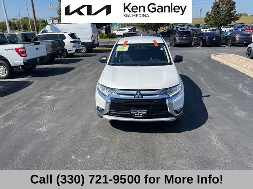 2017 Mitsubishi Outlander ES