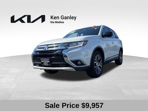 2017 Mitsubishi Outlander ES