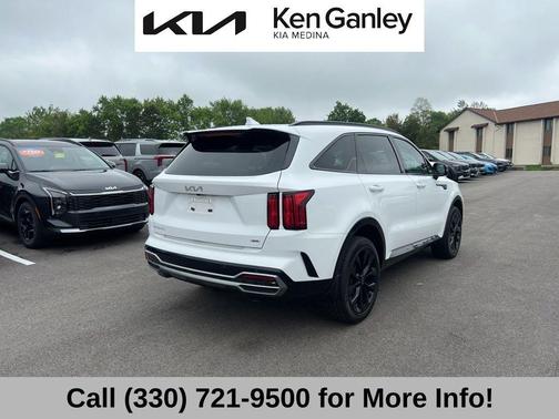 Glacial White Pearl 2023 Kia Sorento SX