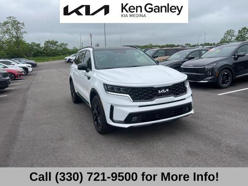 Glacial White Pearl 2023 Kia Sorento SX