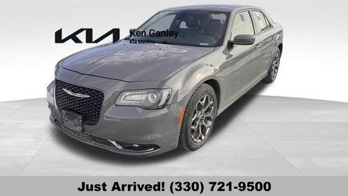 2018 Chrysler 300 S