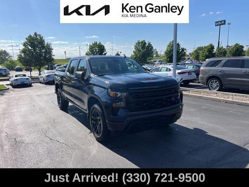 2022 Chevrolet Silverado 1500 Custom