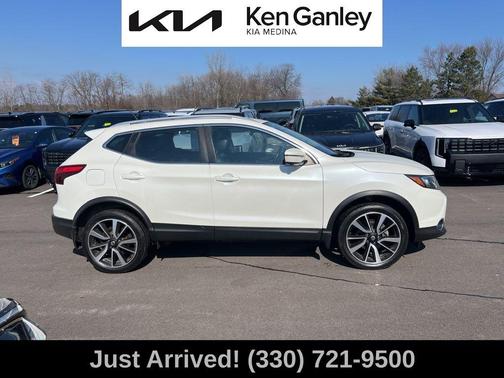 2017 Nissan Rogue Sport SL