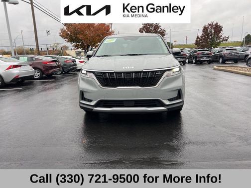 2023 Kia Carnival EX