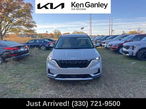 2023 Kia Carnival EX