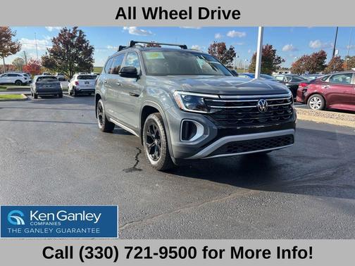 2024 Volkswagen Atlas 2.0T Peak Edition SE w/Technology