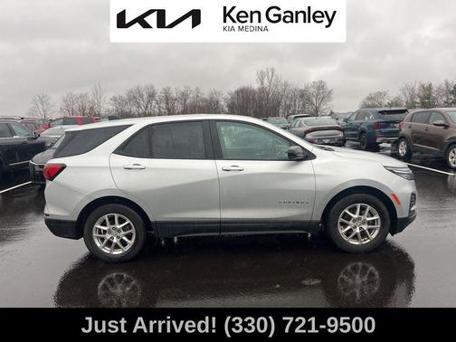 2022 Chevrolet Equinox LS