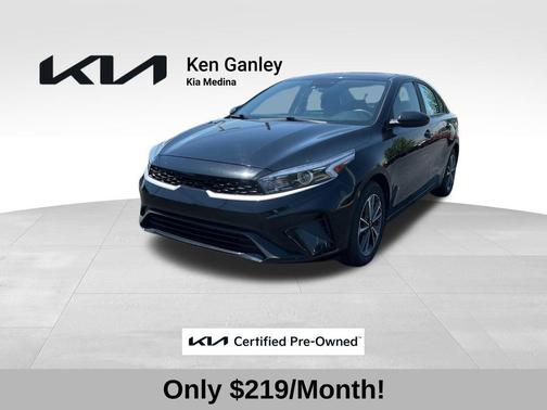 Aurora Black 2022 Kia Forte LXS