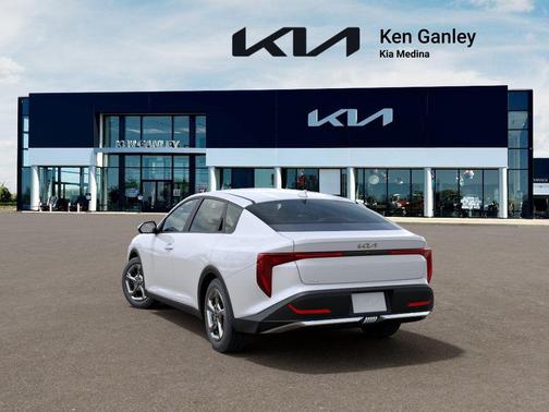 Snow White Pearl 2026 Kia K4 LXS