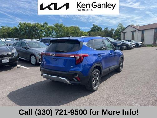Blue 2024 Kia Seltos S