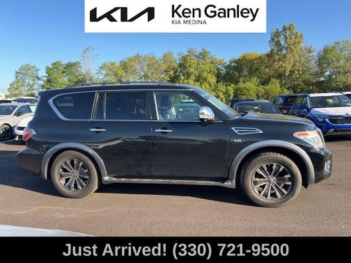 2017 Nissan Armada Platinum