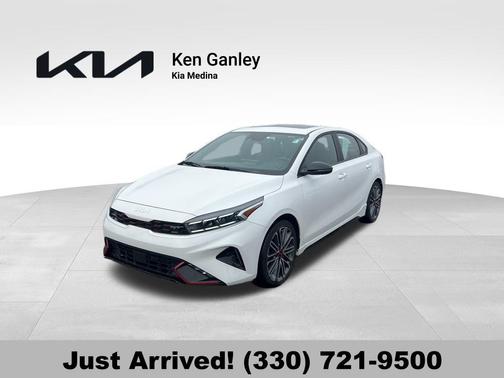 Snow White Pearl 2023 Kia Forte GT