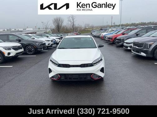 Snow White Pearl 2023 Kia Forte GT