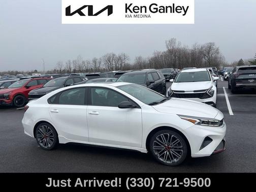 Snow White Pearl 2023 Kia Forte GT