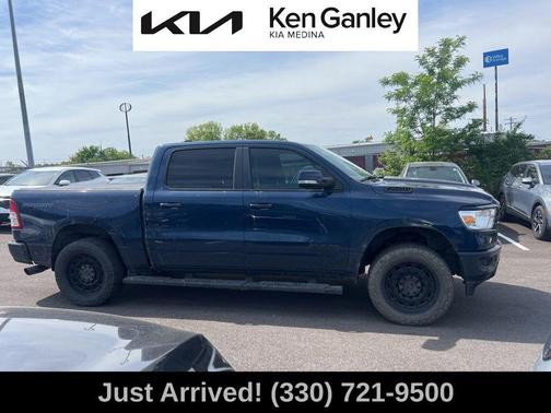 Patriot Blue Pearlcoat 2020 RAM 1500 Big Horn